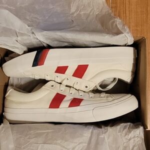 NEW !Pro Keds Men's Size 9.5 Royal Plus Canvas - White and Red Low-Top Sneakers